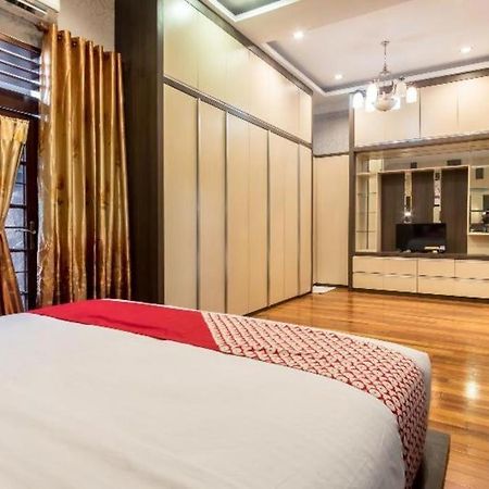 OYO 619 Naufal Guest House Syariah Medan Exterior foto