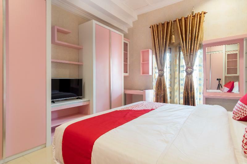 OYO 619 Naufal Guest House Syariah Medan Exterior foto
